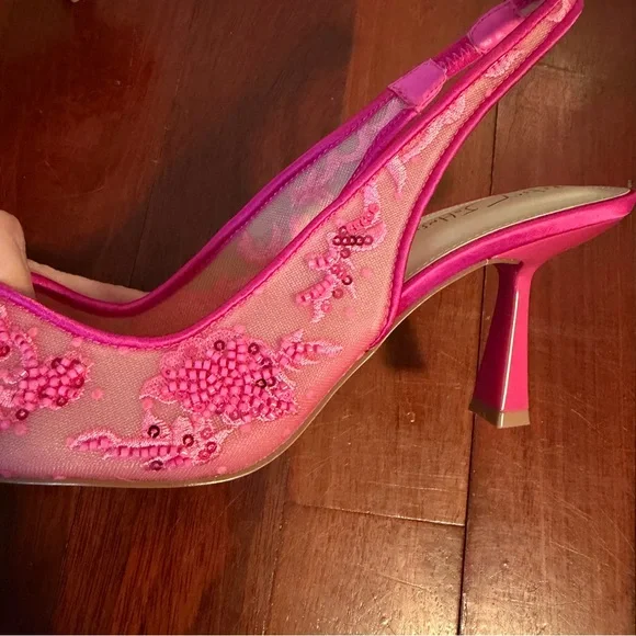 BNWOB Betsy Johnson Nikki Embroidered Sling Back Pumps 9 Fushia Pink Beaded - Picture 10 of 11